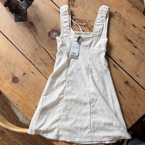 Divided (H&M) Cream Textured Mini Dress - Picture 2 of 4